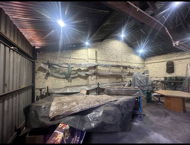 655M² WAREHOUSE FOR SALE IN DRIEHOEK